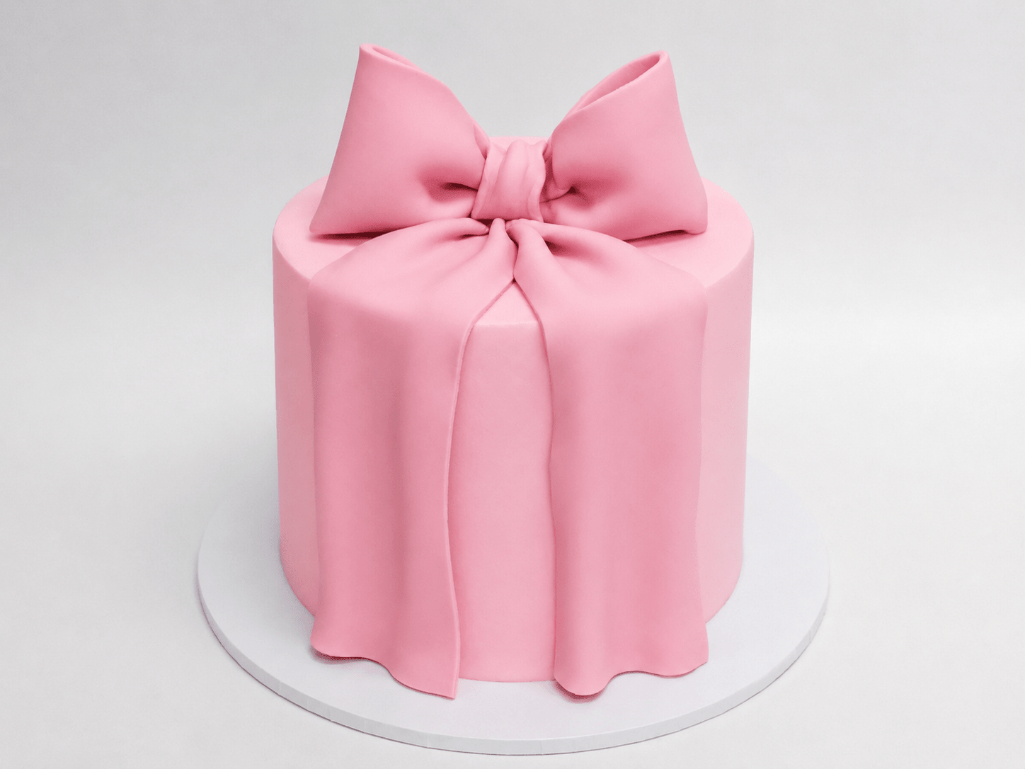 Vintage Fondant Bow Cake - The Cake People
