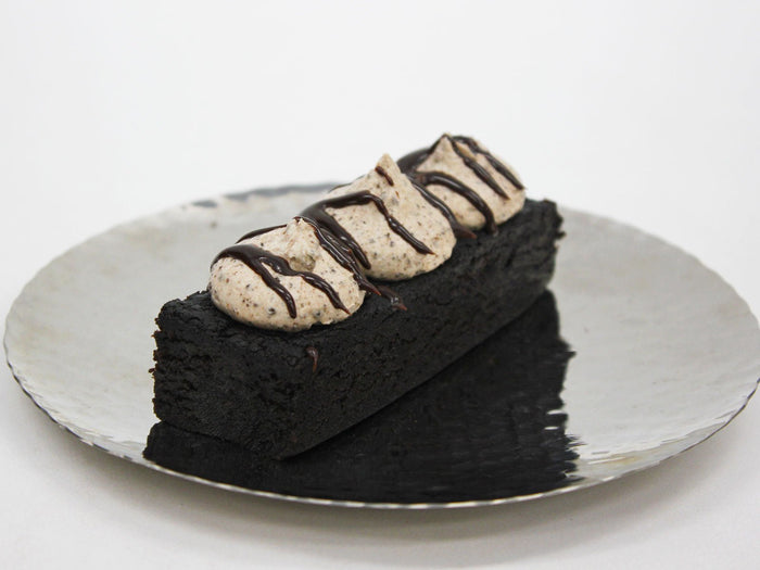 Cookies & Cream Cake Bar – 6 Pack - The Compassionate Kitchen (7669673296031)